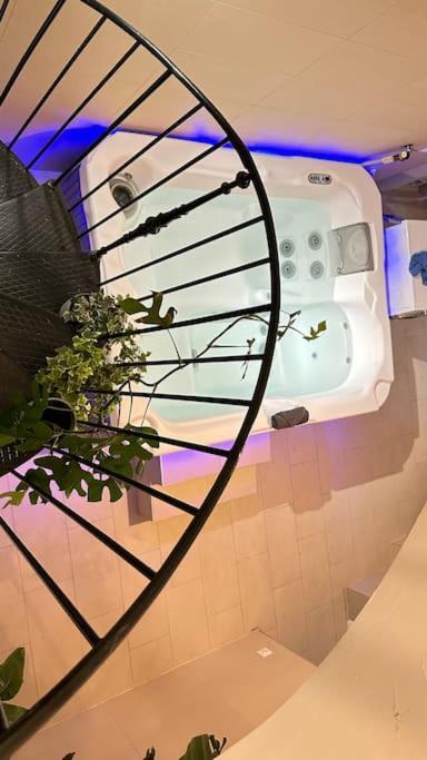 Apartament African Paradise With Jacuzzi & Sauna *