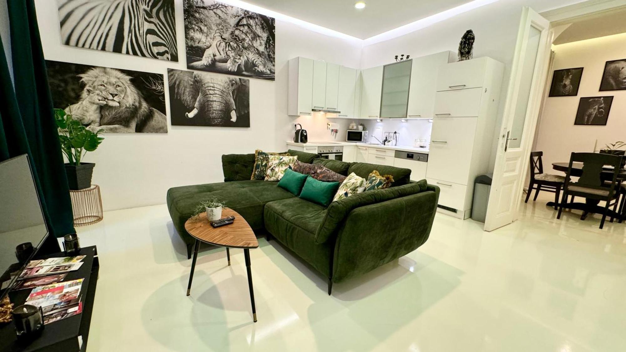 Apartament African Paradise With Jacuzzi & Sauna *